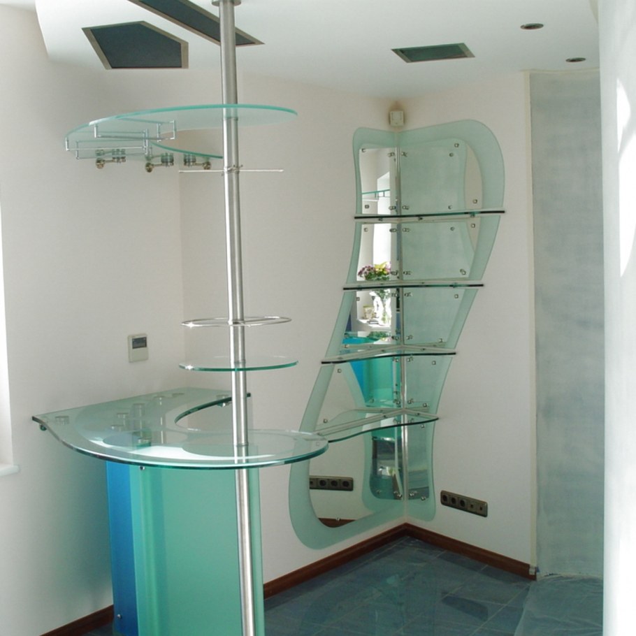 Стеклянные ьарныемстойки