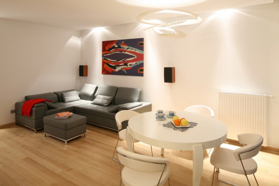 Гостиная с обеденной зоной