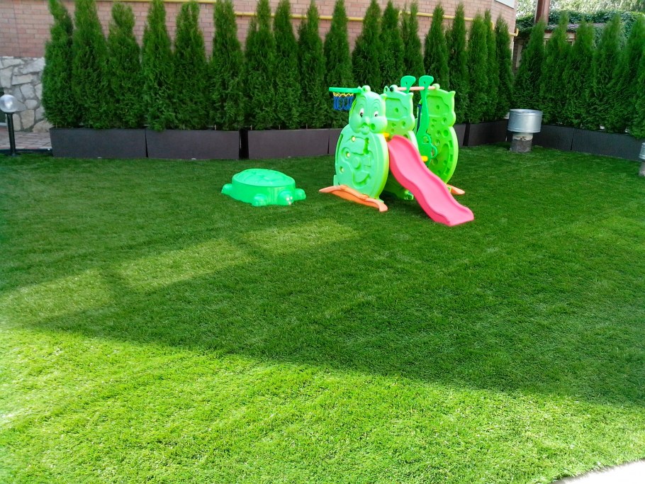 Гравий на детской площадке