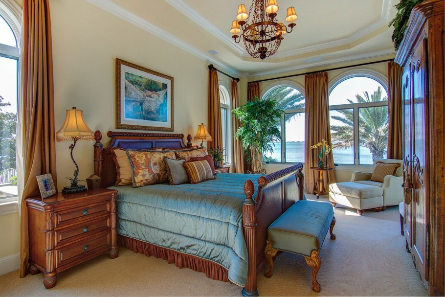 Шторы в средиземноморском стиле