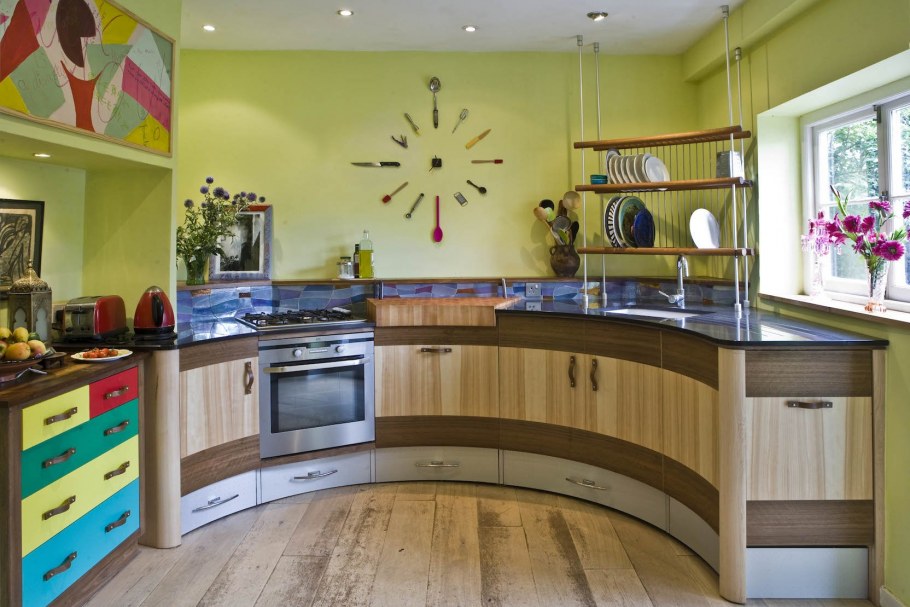 Оригинальные кухонные гарнитуры