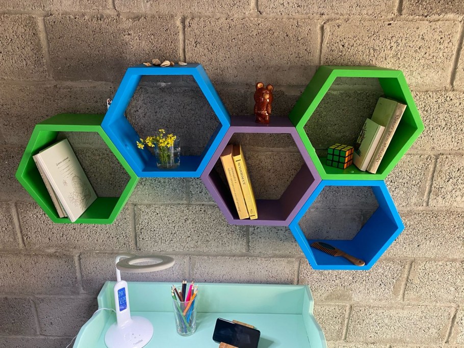 Полки соты из панелей