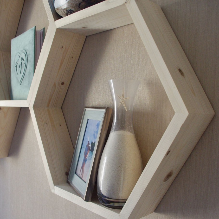 Полка Гексагон