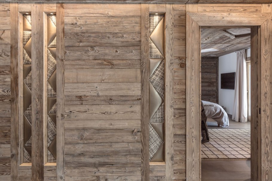 Деревенские входные двери