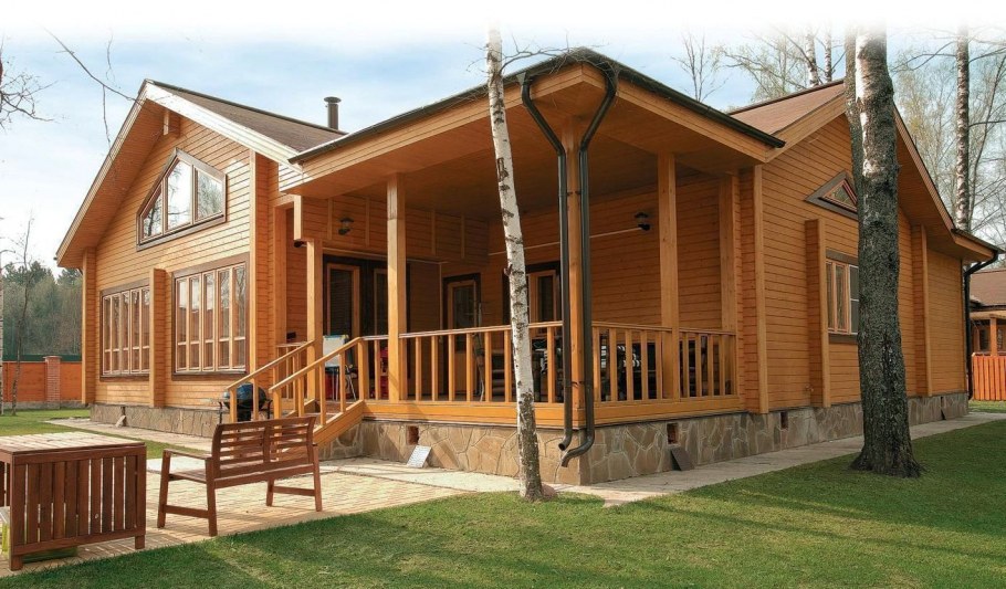 Дом в стиле Тимбер фрейм снаружи