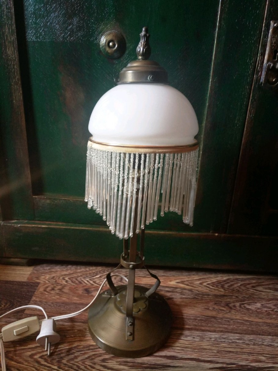 Антикварные лампы с абажуром