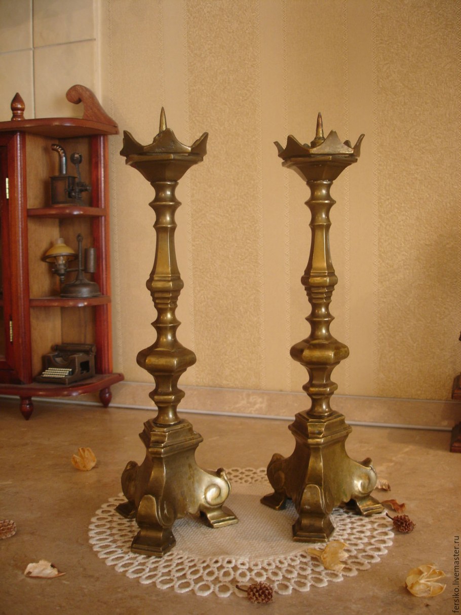 Старинная бронзовая лампа