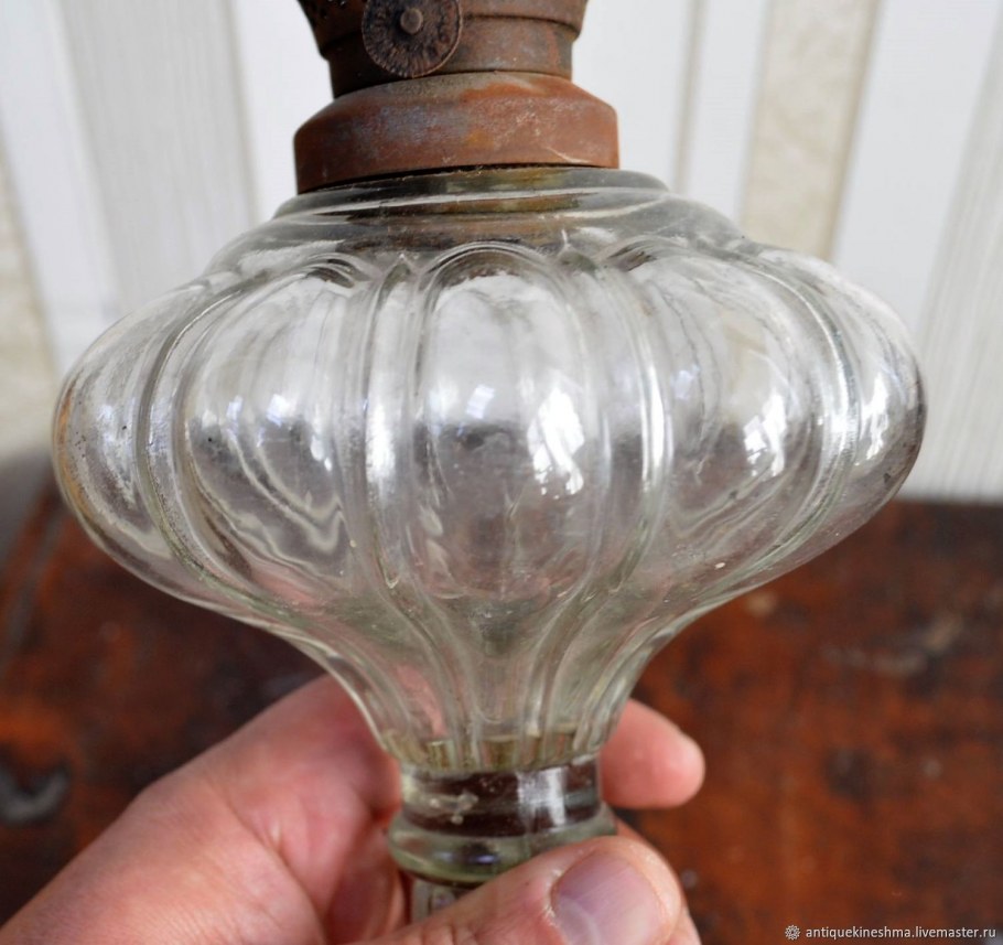 Люстра колесо от телеги с керосинками