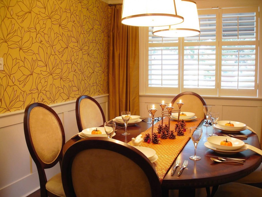 Стены в столовой на кухне