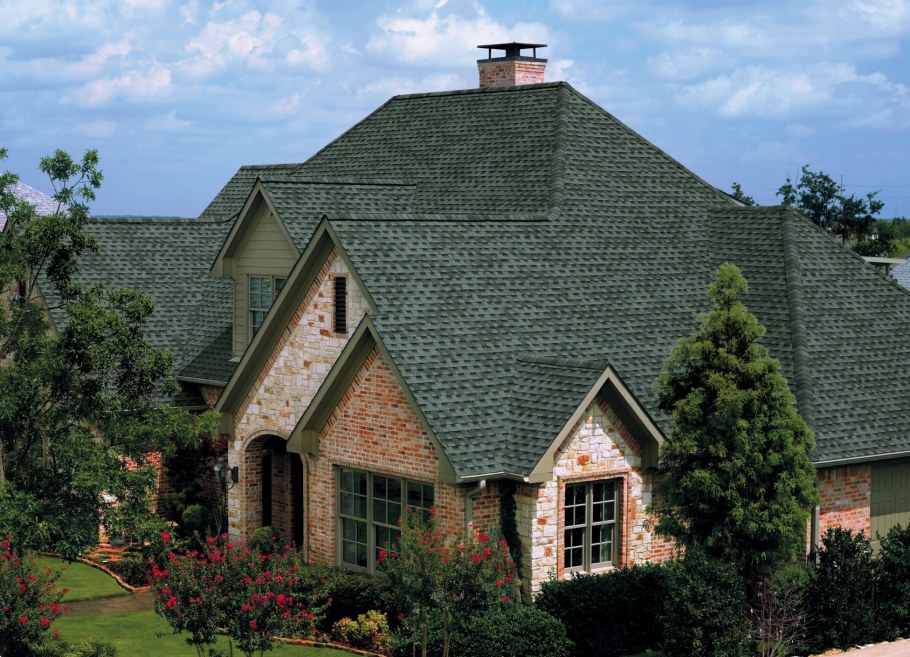 Дом зеленого цвета