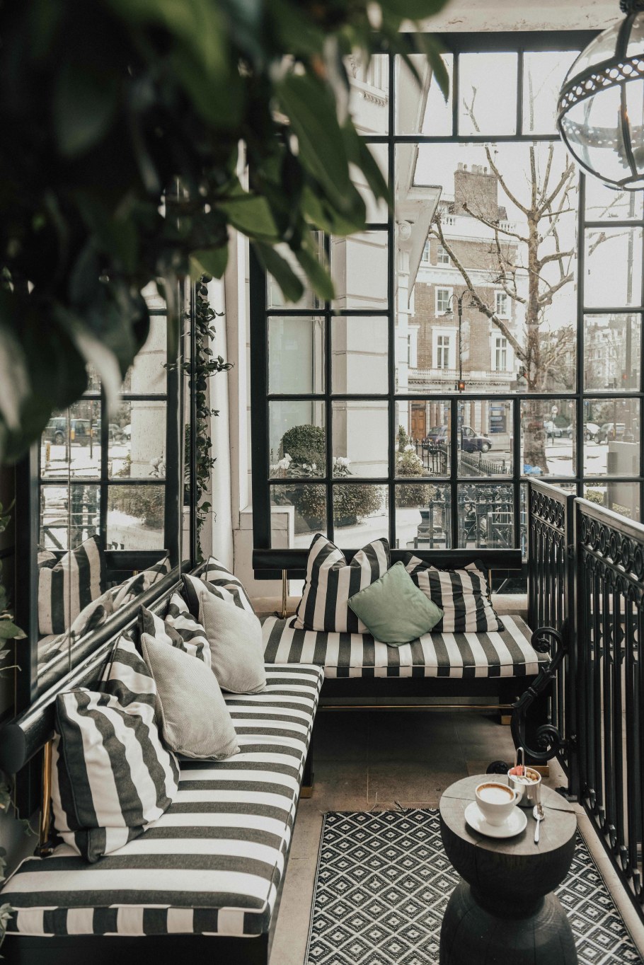 Гостиная с террасой