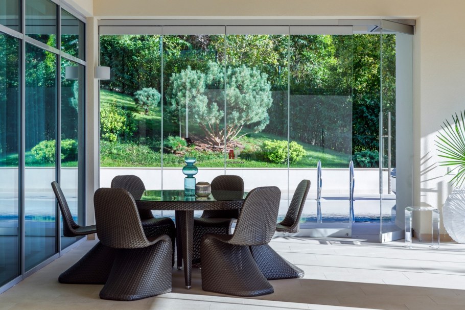 Плетеная мебель для веранды