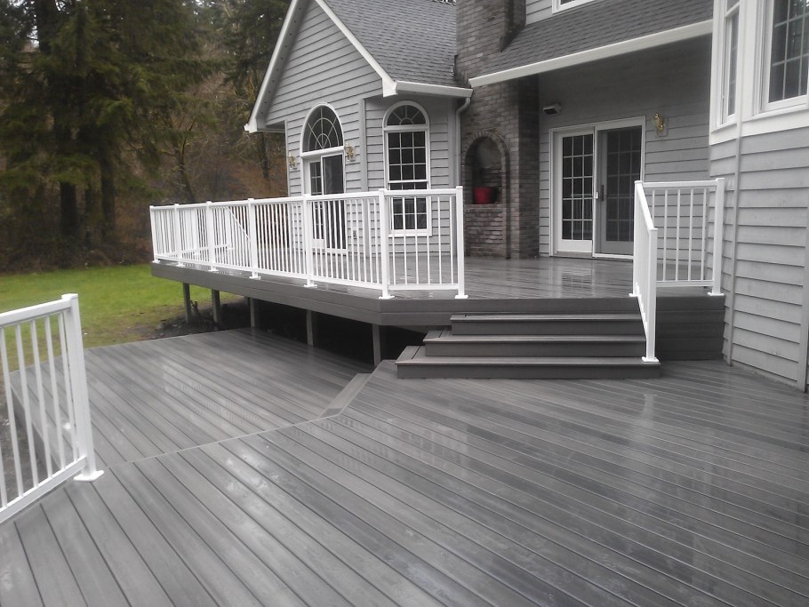 Терраса серого цвета