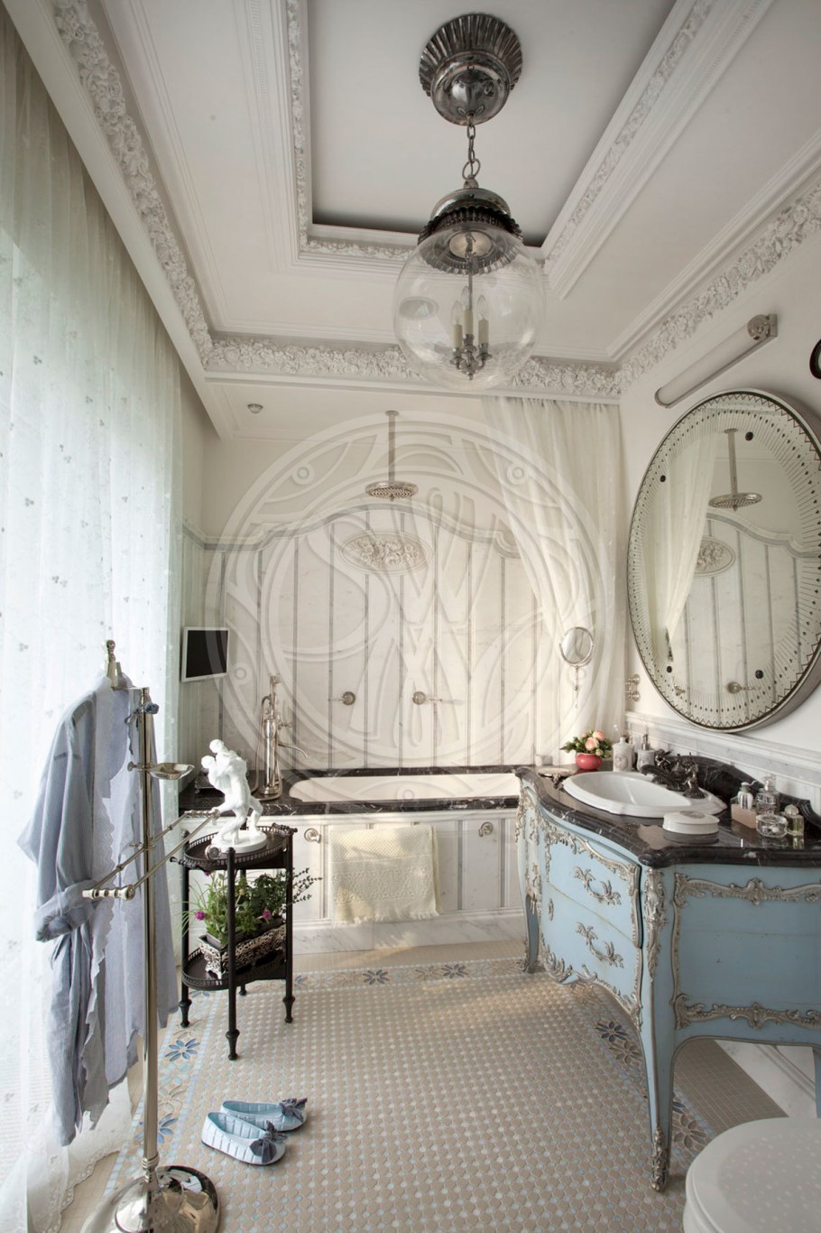 Ванная в будуарном стиле