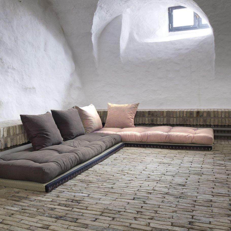 Модульные диваны в мансарду