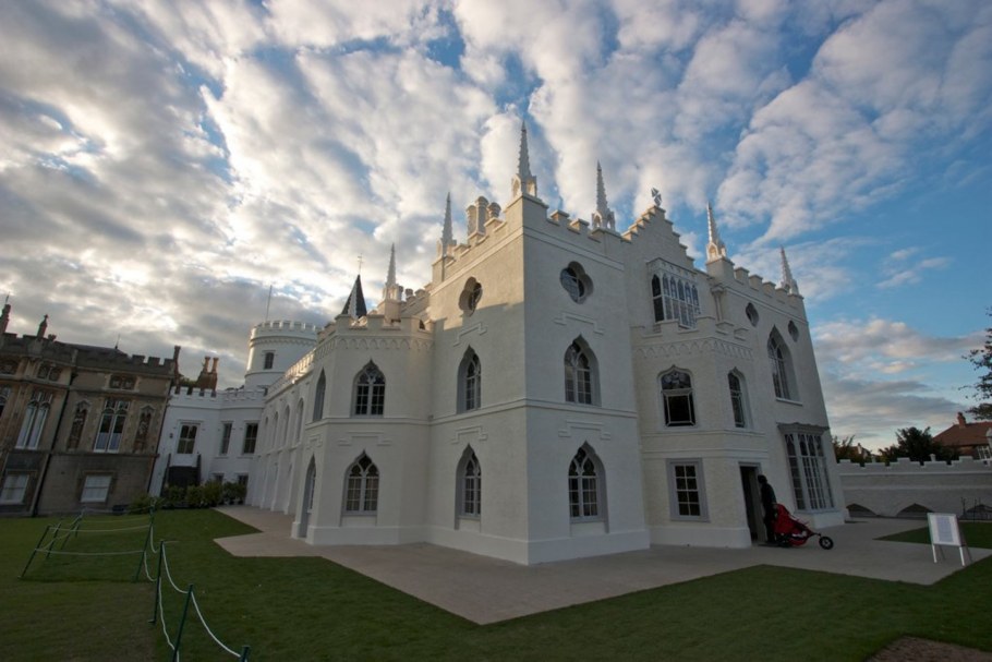 Строберри Хилл замок неоготика