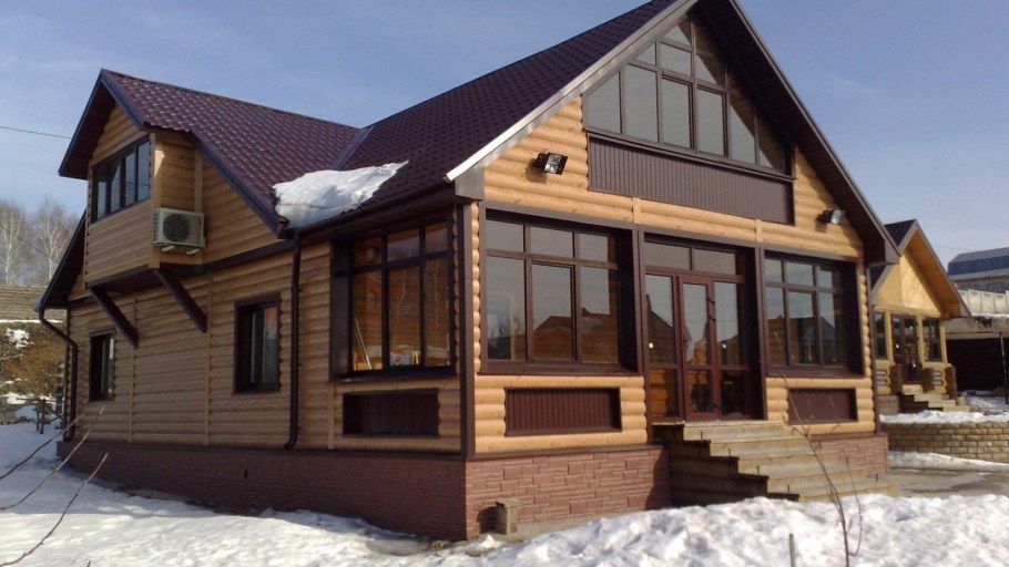 Внешняя отделка дома из бруса