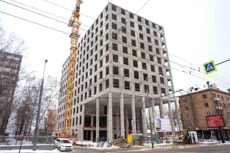 Гора пик Корженевской