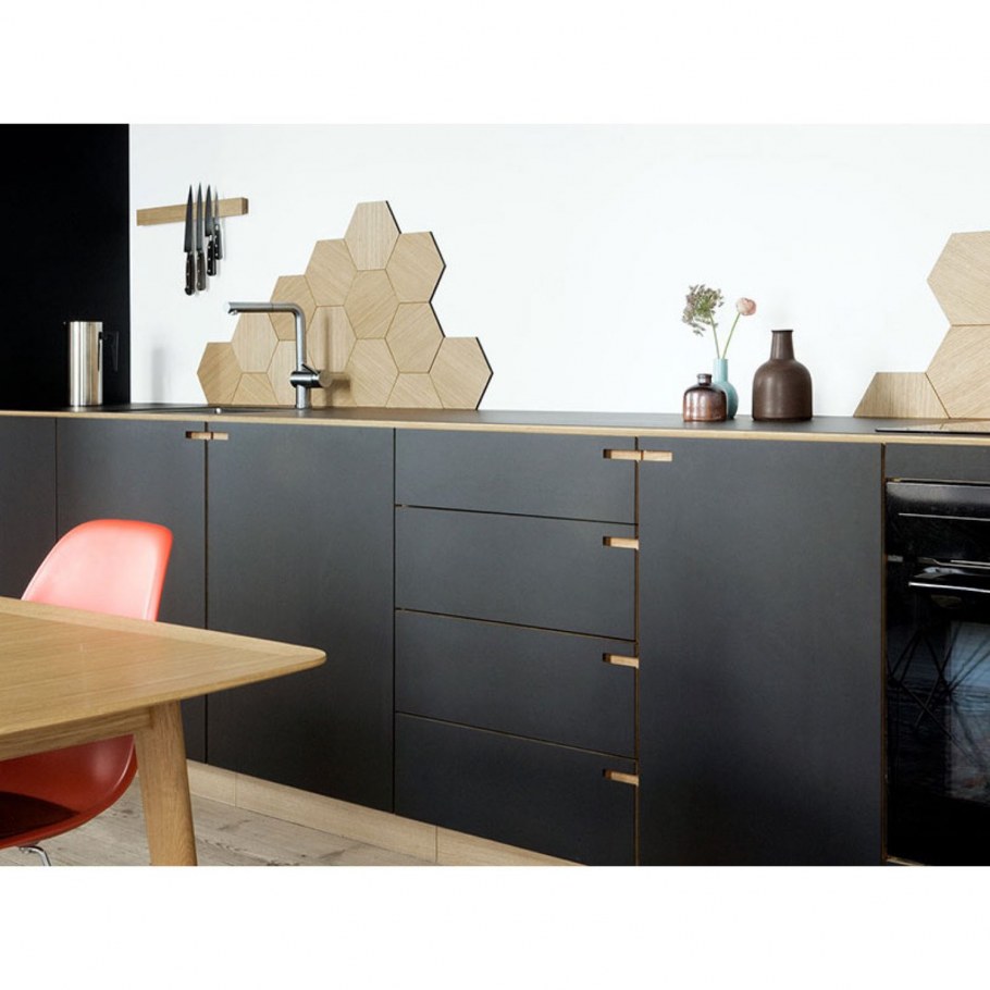 Кухня с невидимыми ручками