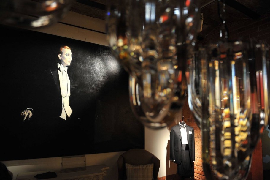 Недорогой дизайн закрытого джентльменского клуба