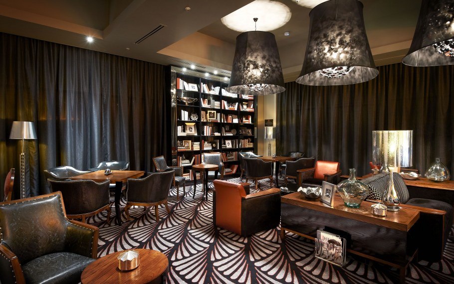 Лобби-бар в английском стиле