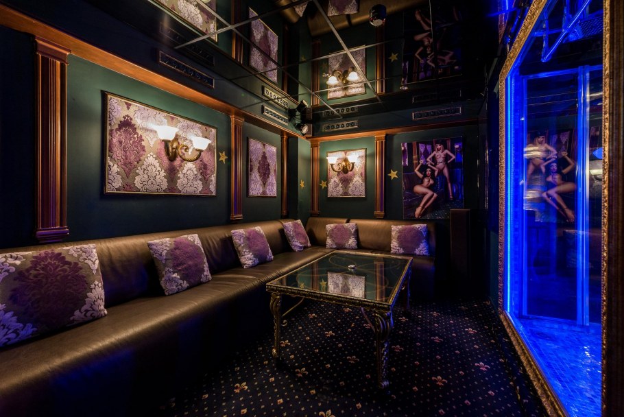 Прихожая в английском стиле