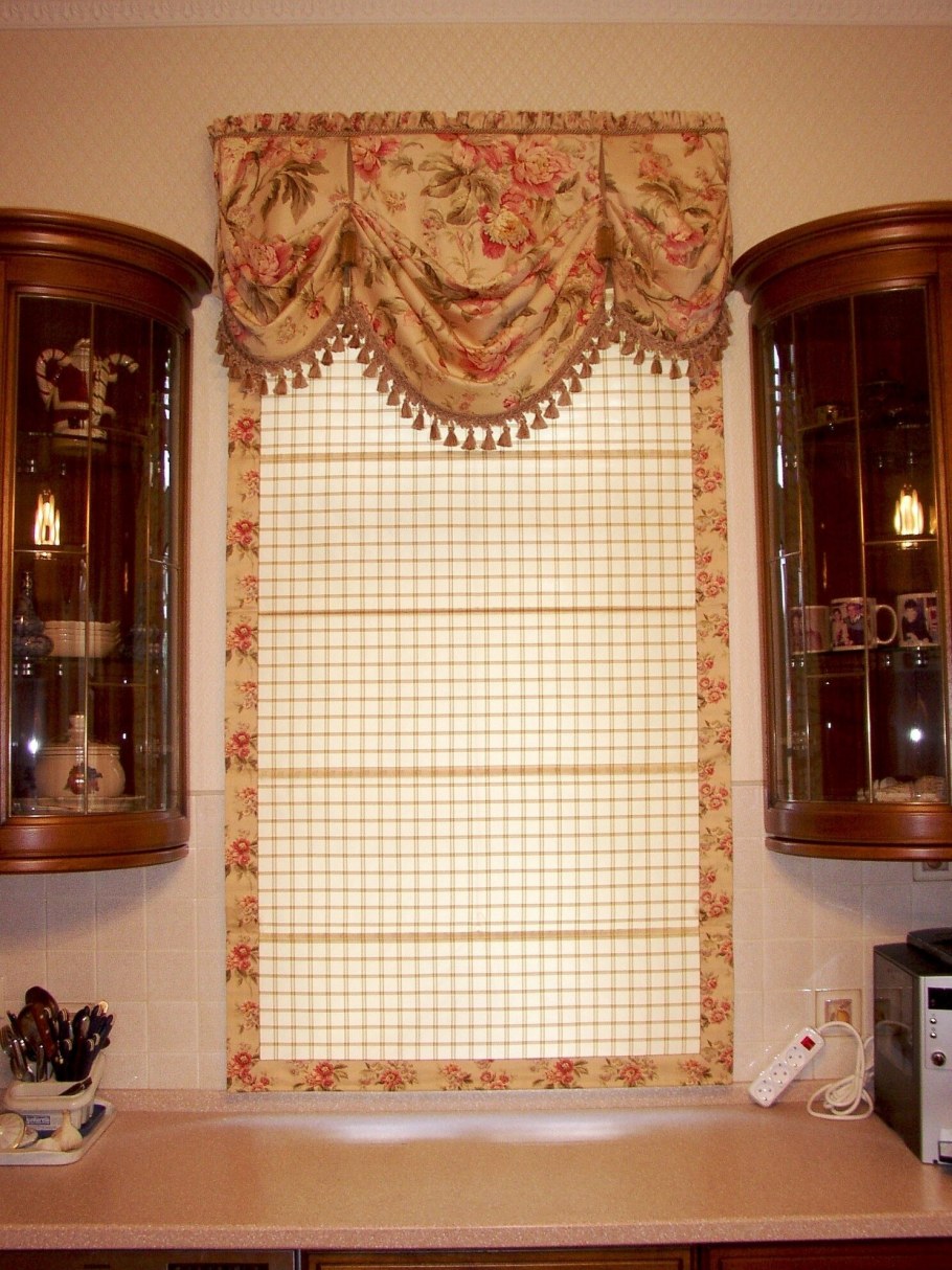 Римские шторы с ламбрекеном