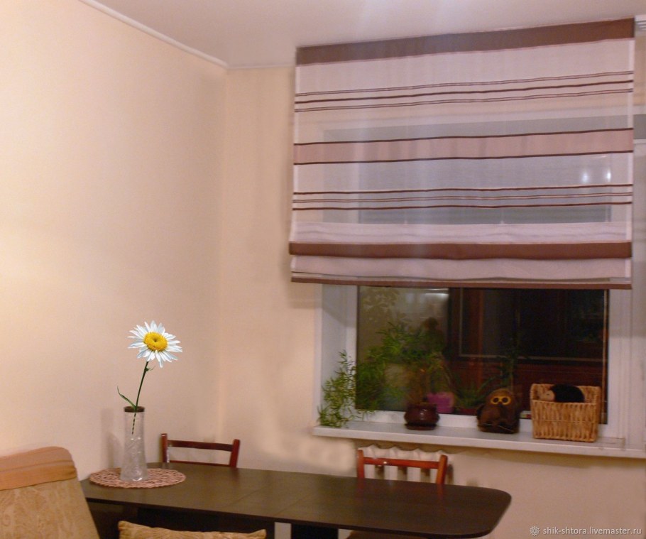 Римские шторы в полоску