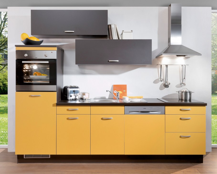 Кухонный гарнитур линейный