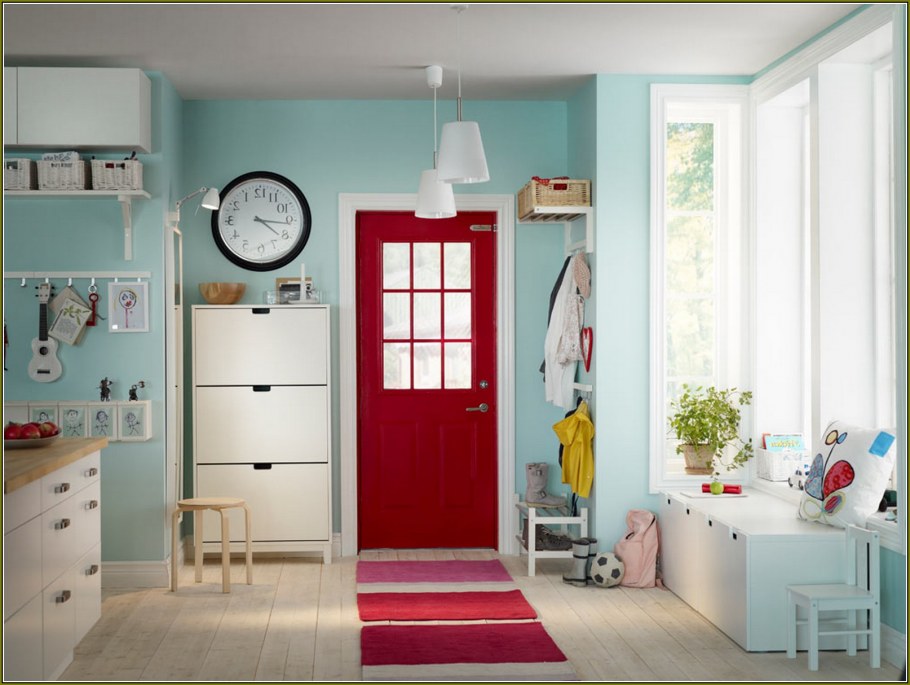 Прихожая в скандинавском стиле икеа