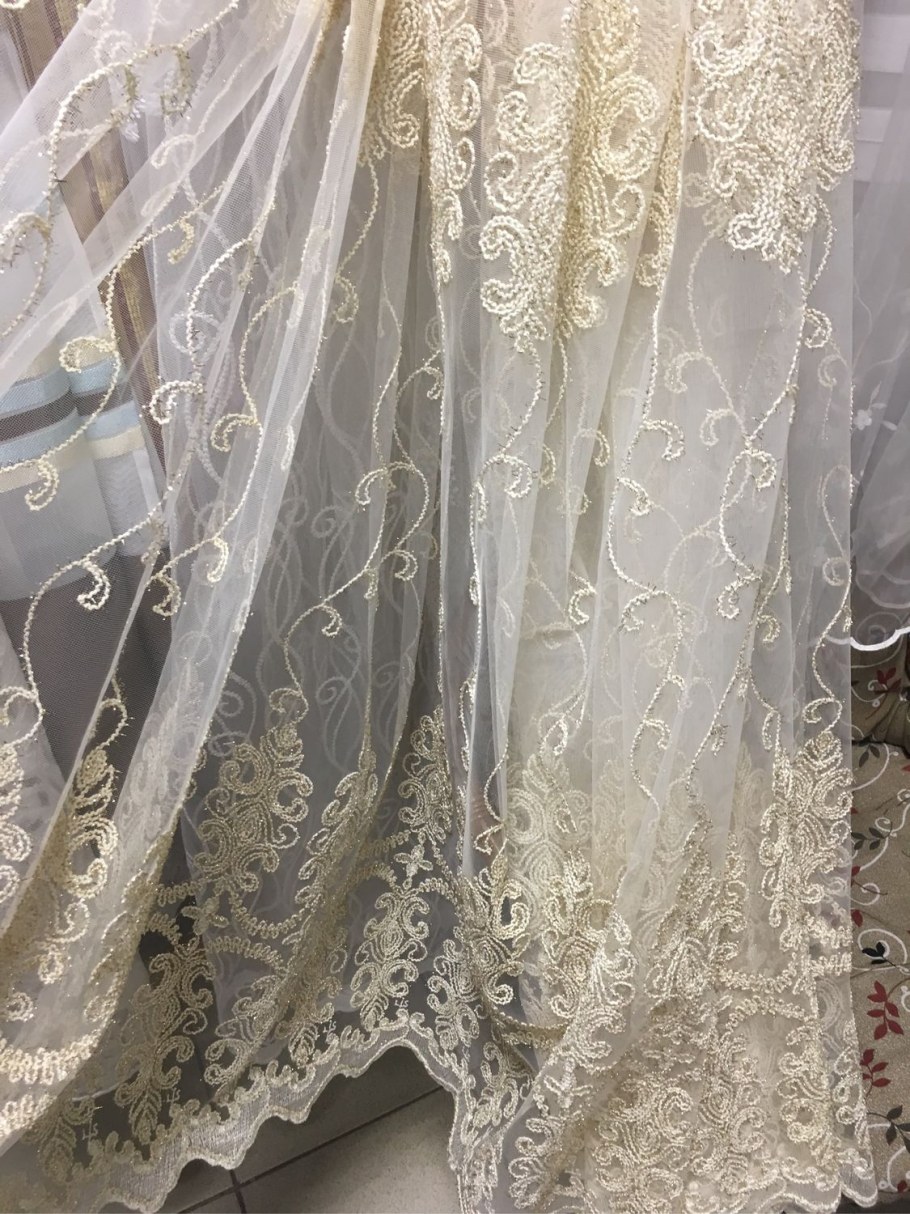 Тюль расшитая