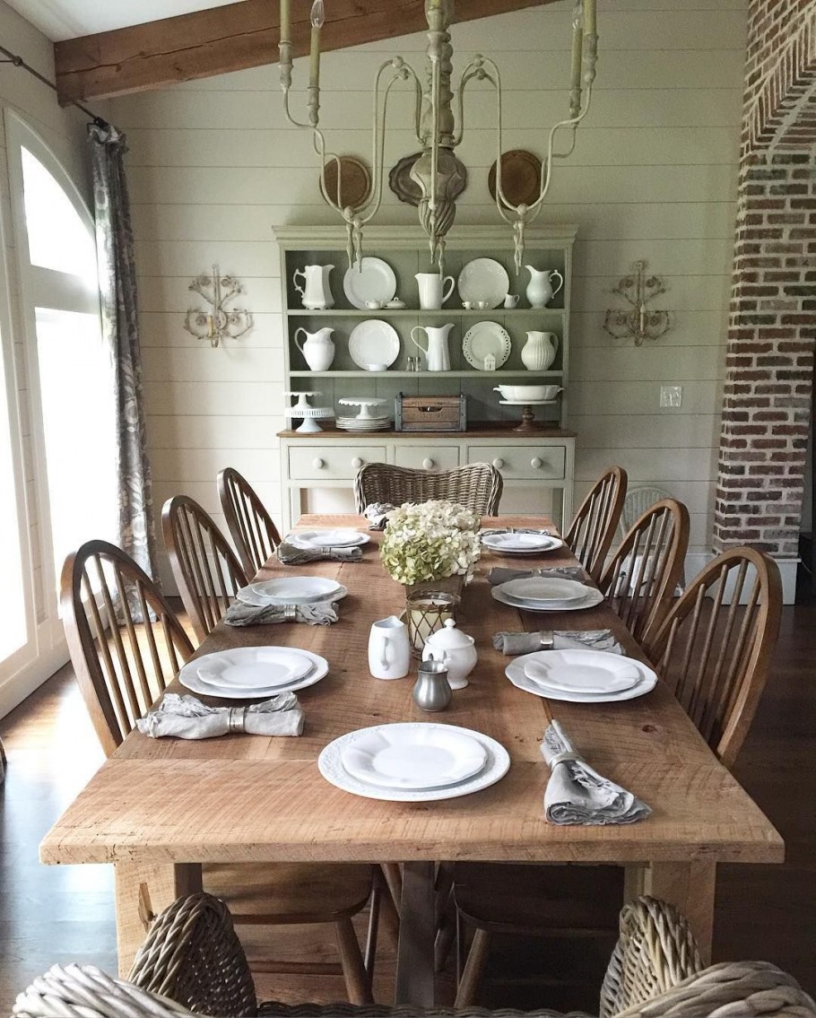 Столовая в деревенском стиле