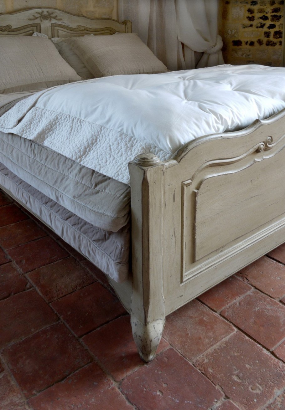 Кровать в стиле Прованс массив 160 200