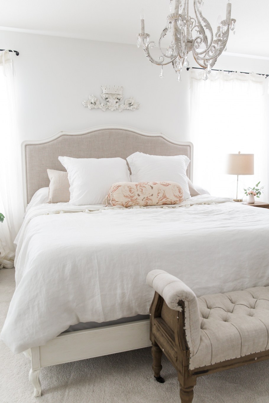 Изголовья кровати во французском стиле