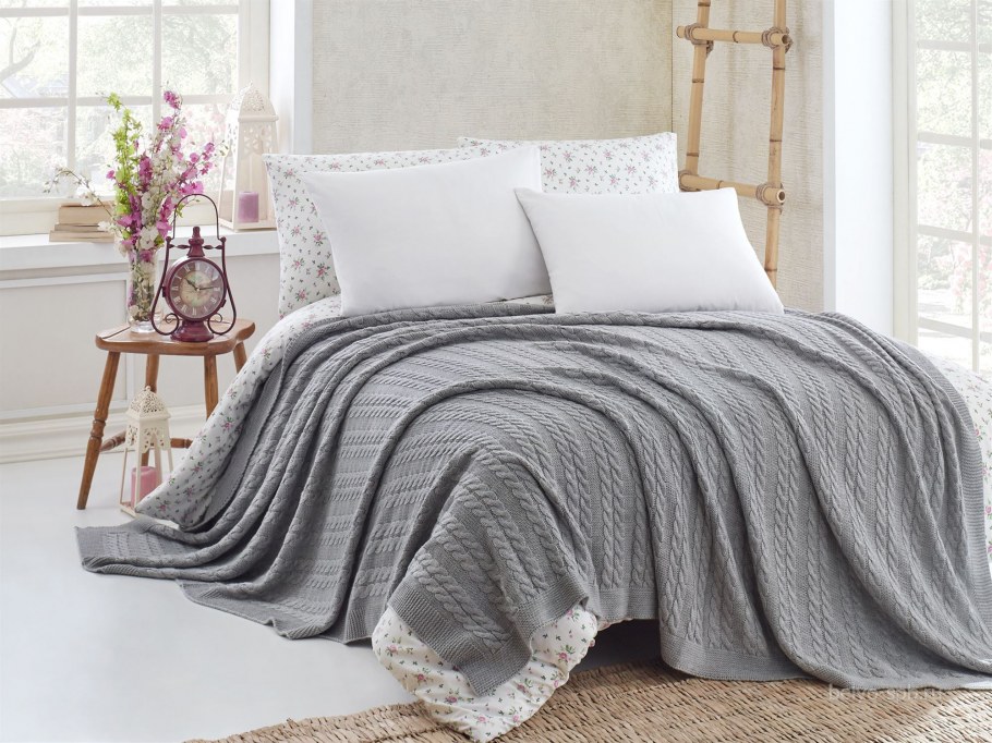 Пледы вязаный "do&co" 220х240 Dante бежевый