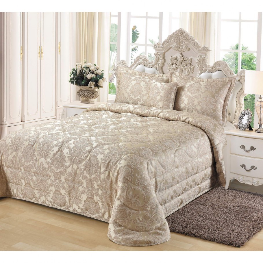 Комплект с покрывалом Sofi de Marko Фелиция 240х260 см