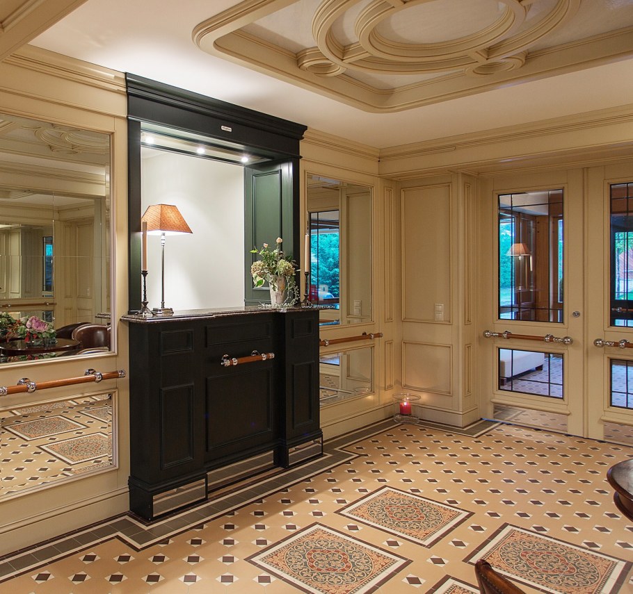 Отель в стиле Неоклассика