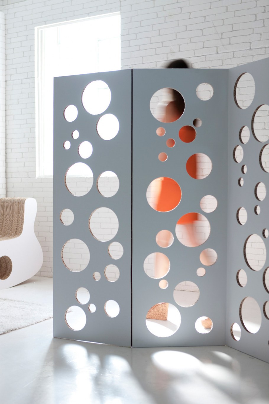 Картонная ширма