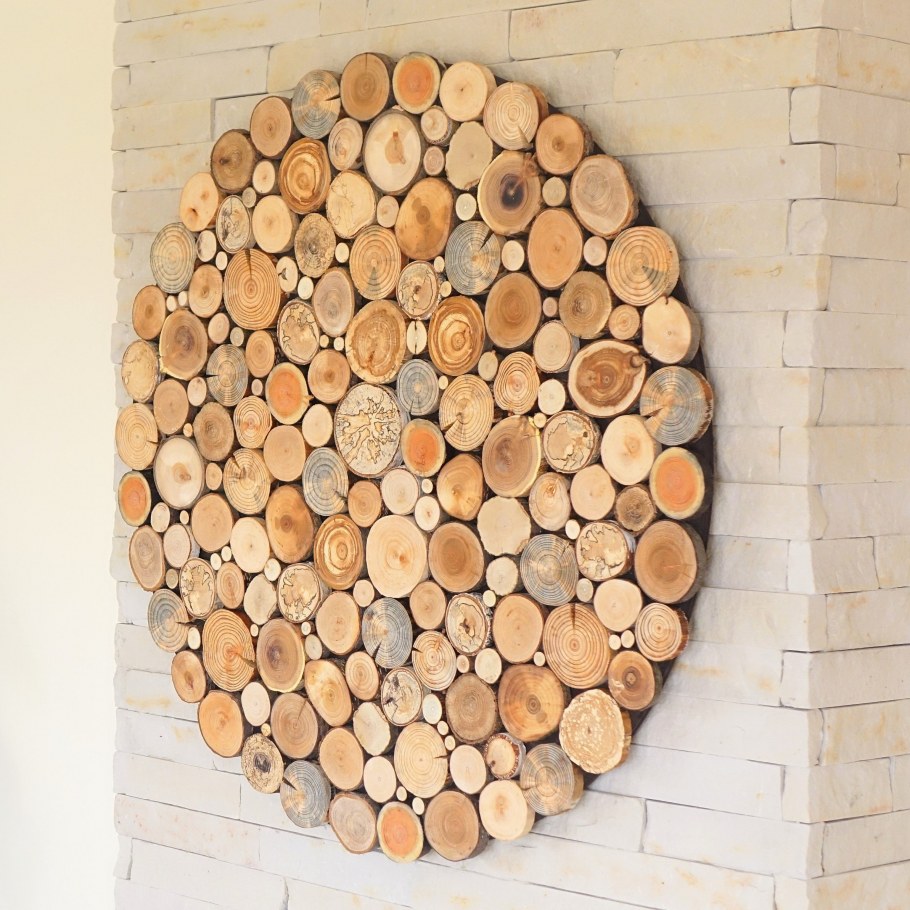 Декор из спилов дерева