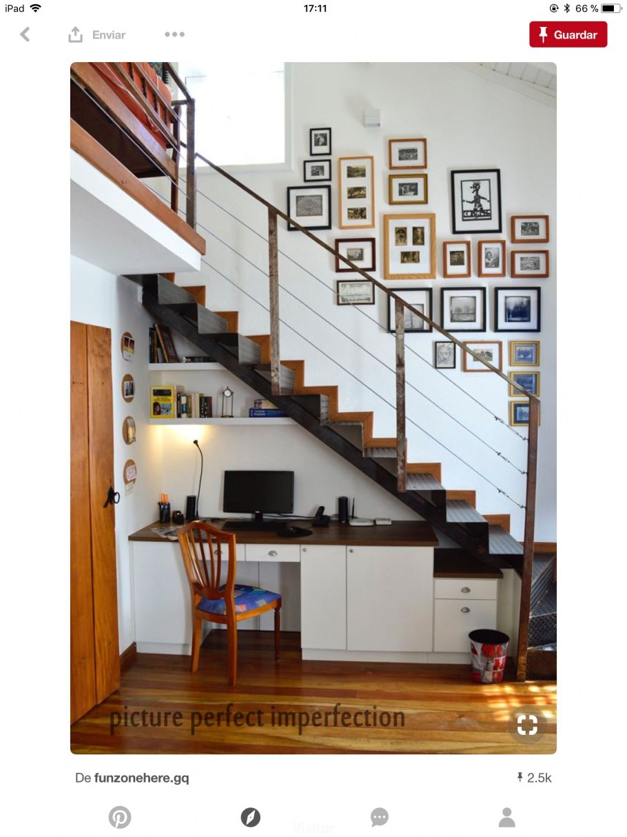 Компьютер под лестницей