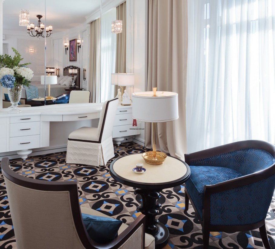 Зеркало Марсель интерьерная Лавка