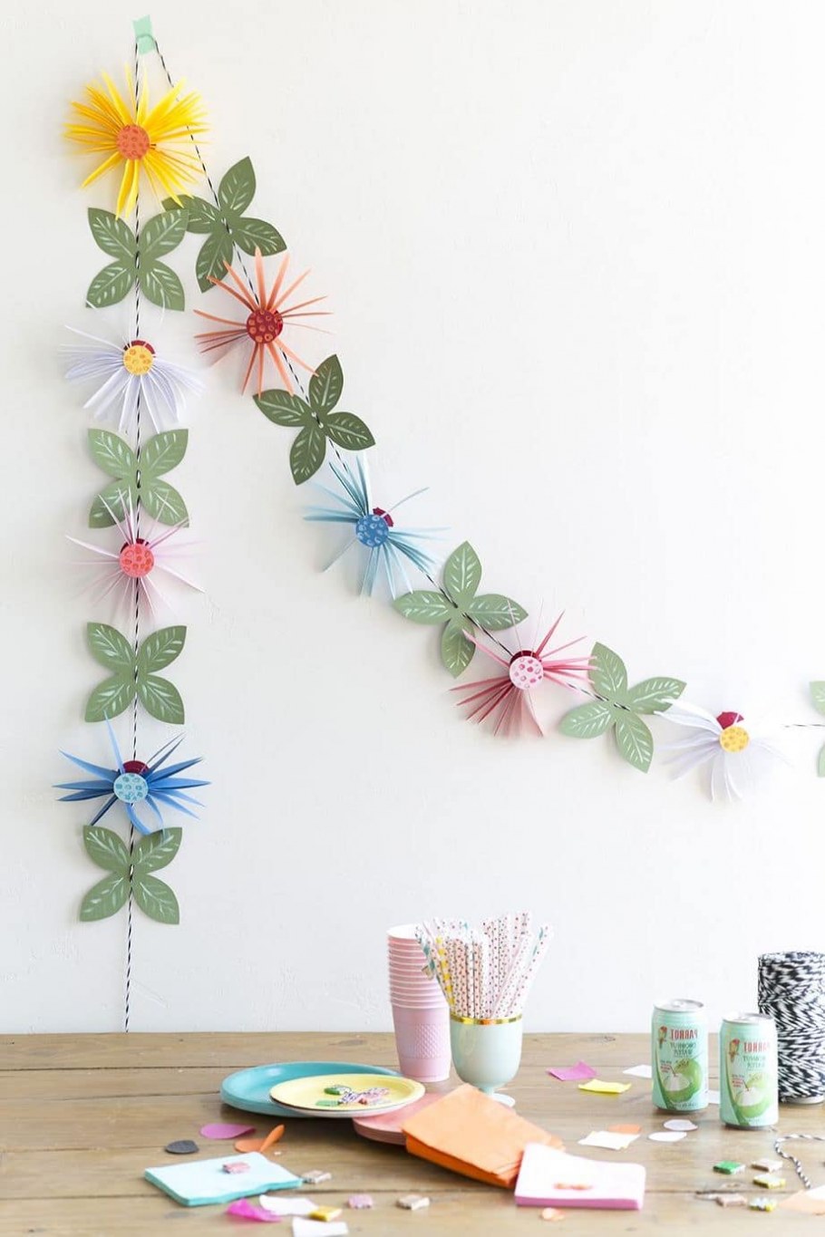 Объемные украшения на стену