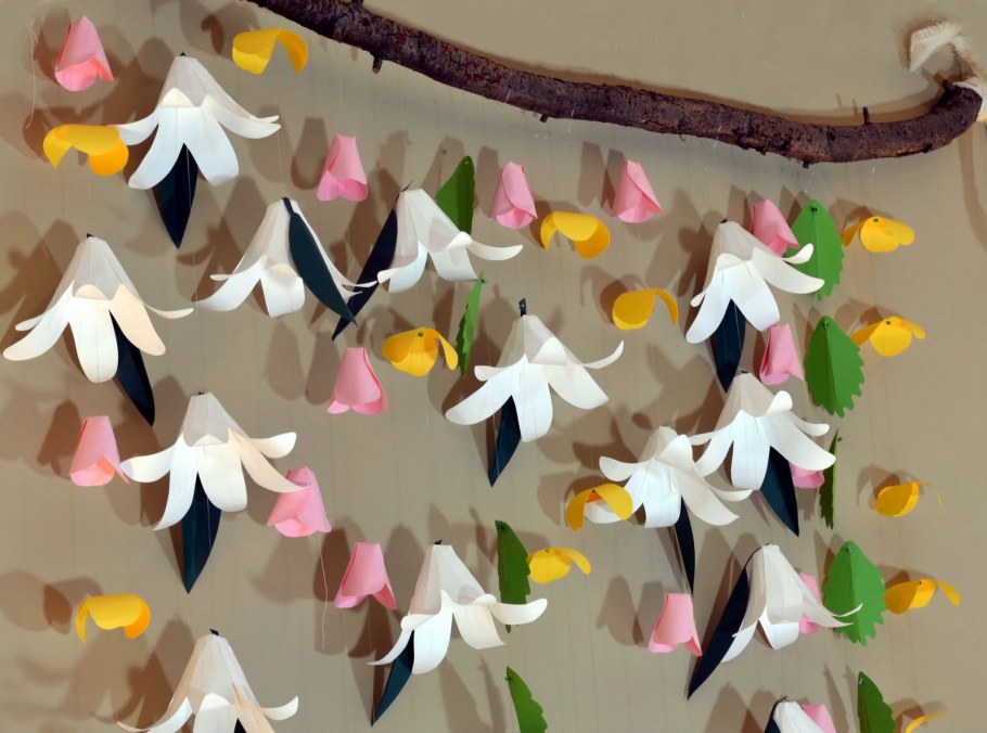 Весенняя гирлянда