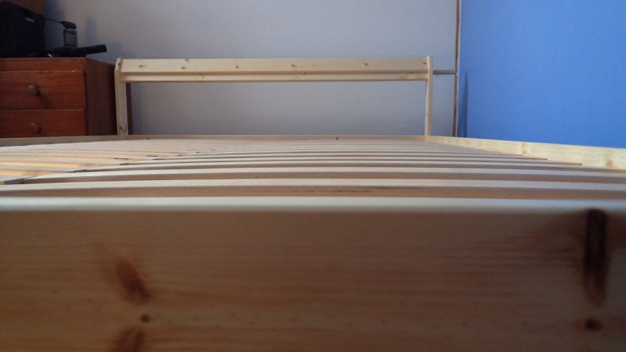 Кровать ikea Neiden