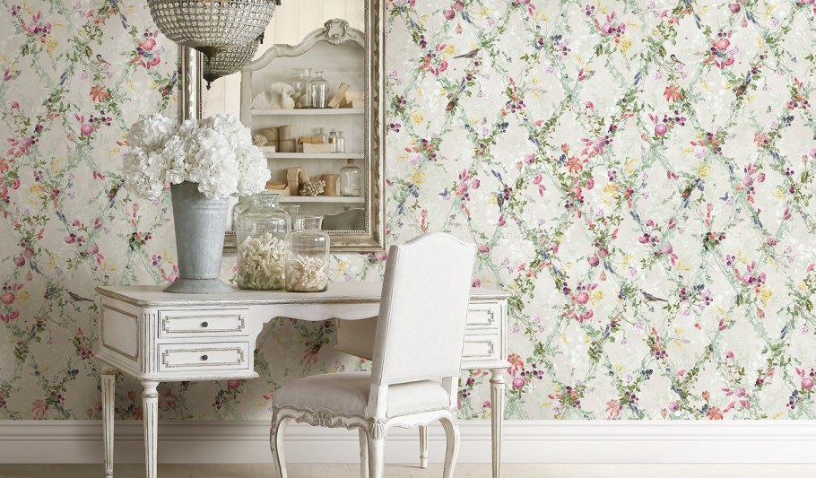 Holden Decor the Enchanted Garden 98871