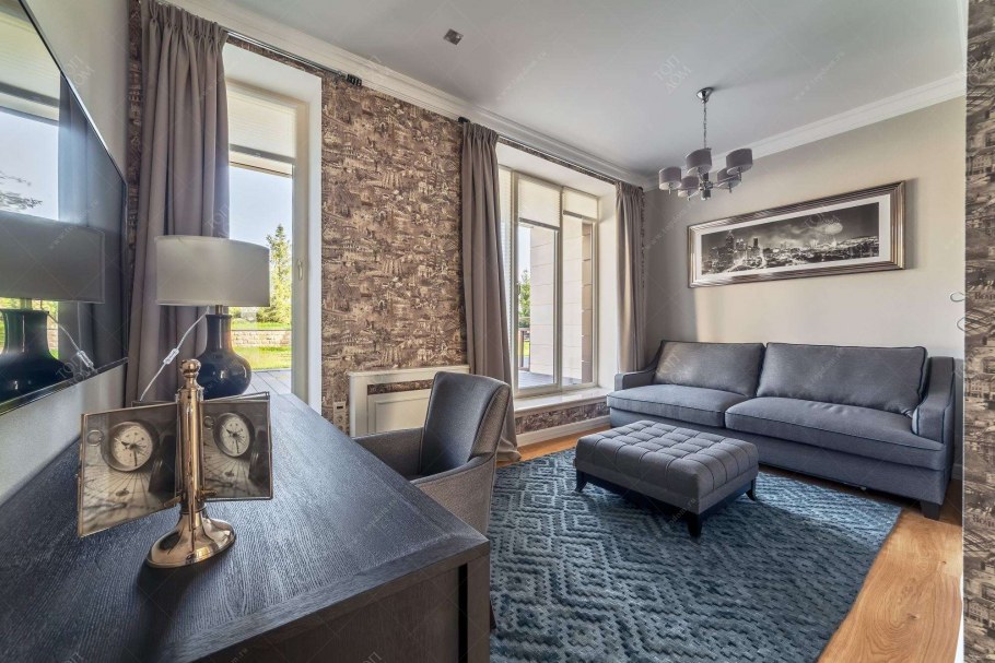 Ковер синий с бежевым