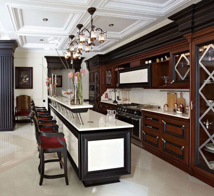 Роскошные классические кухни столовые