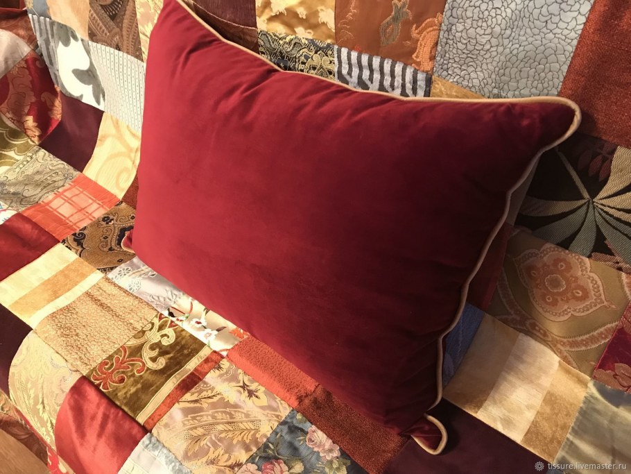 Подушка декоративная с кантом