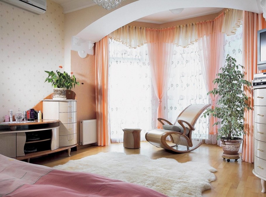 Комната с эркером