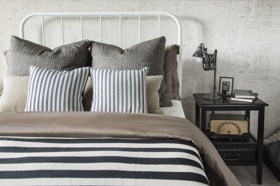 Заправлять постель